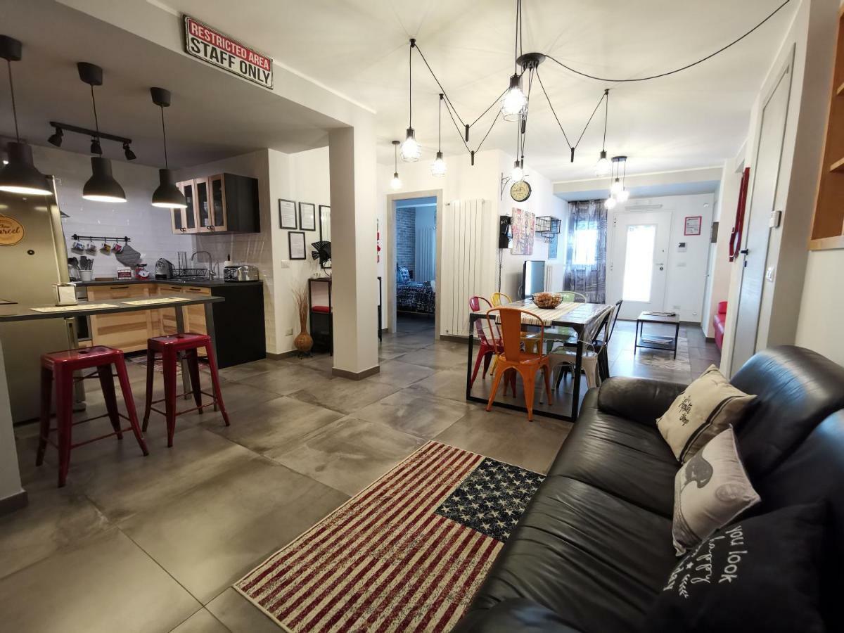 The Black Dog House Valenzano Ngoại thất bức ảnh