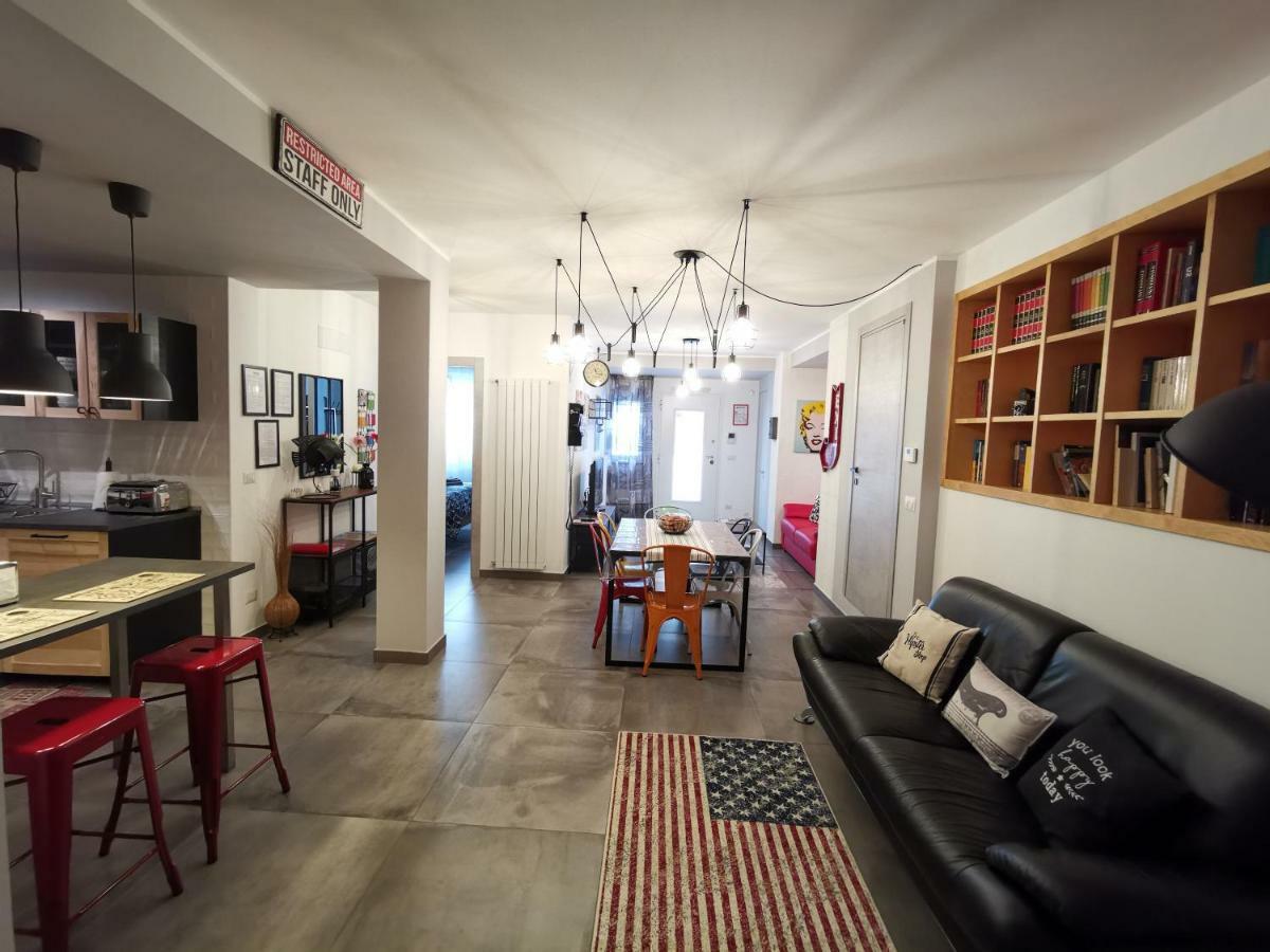 The Black Dog House Valenzano Ngoại thất bức ảnh