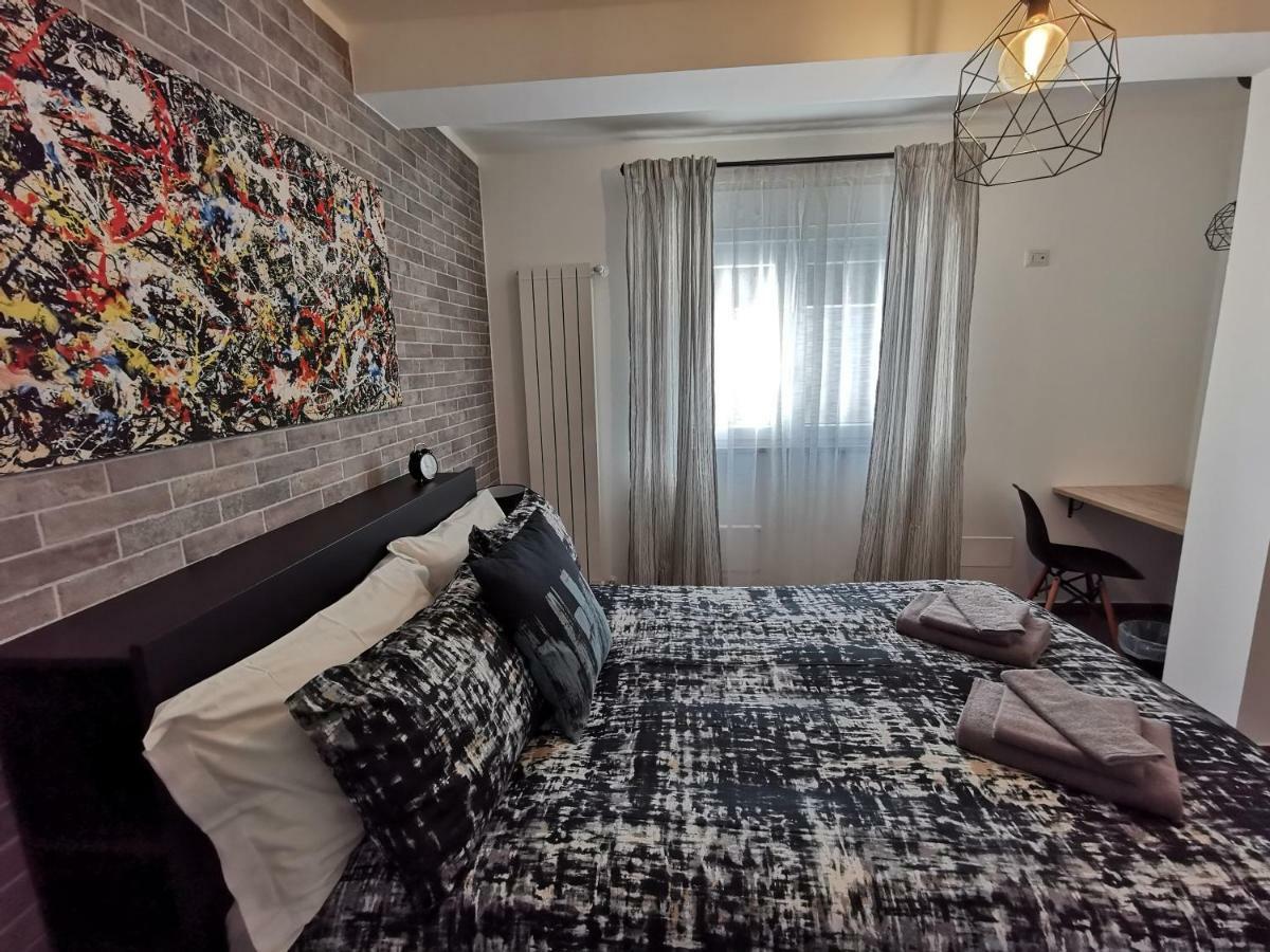 The Black Dog House Valenzano Ngoại thất bức ảnh