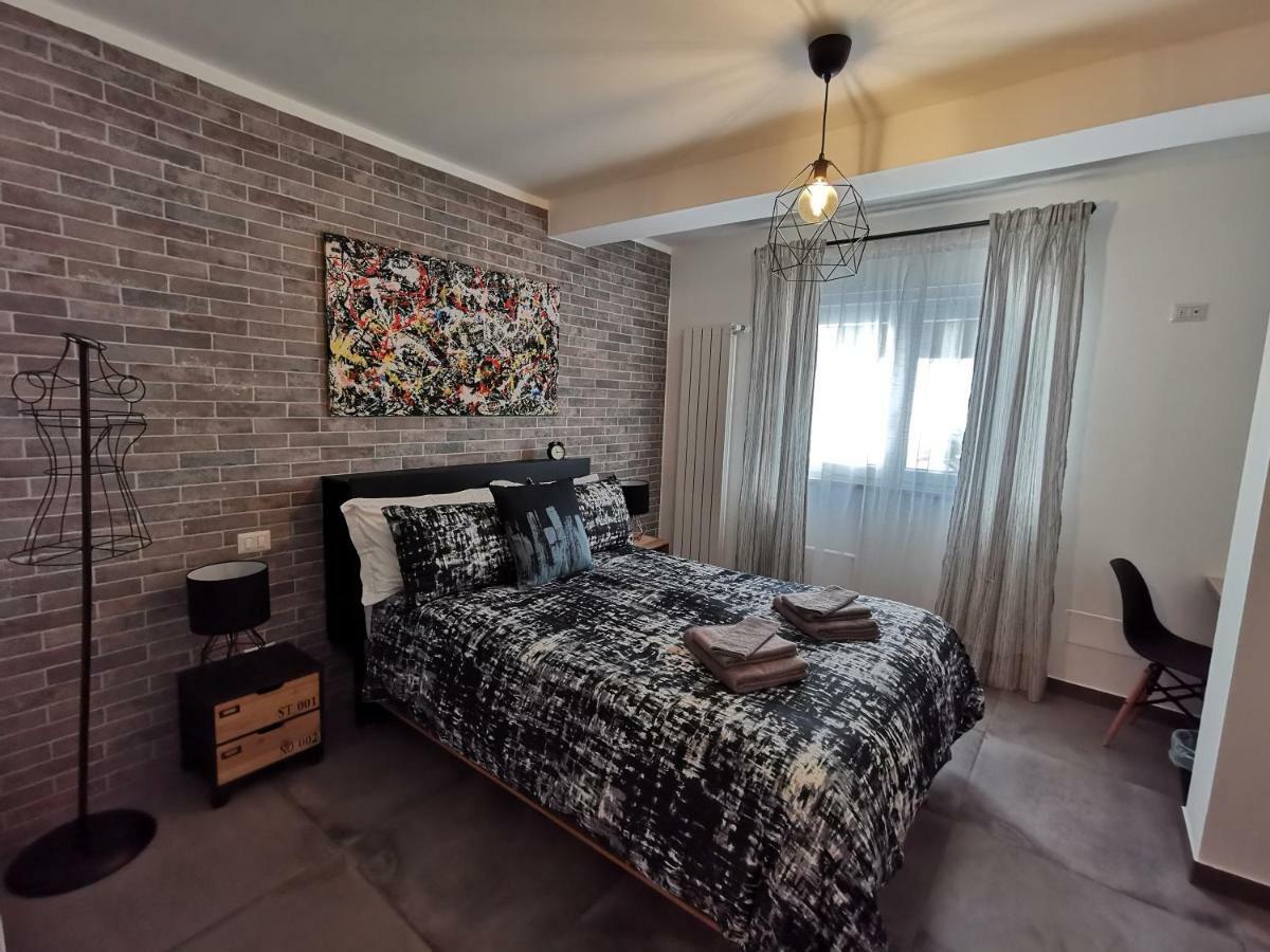 The Black Dog House Valenzano Ngoại thất bức ảnh